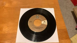 Que Bueno Esta El Cumbion / Cumbia Del Bebe - Manolin (1969) 45 RPM Peru - Picture 1 of 2