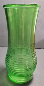 Vintage CFG Green Horizontal Ribbed Bouquet Vase/Flower Vase Ribbed Lip - 8"tall - Picture 1 of 7