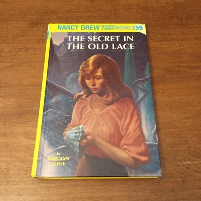 Nancy Drew 59: The Secret in the Old Lace Carolyn Keene 2005 Glossy Flashlight Foto 1 de 4