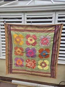 Traditional Patchwork Quilt - Picture 1 of 2