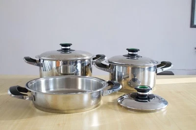 Set di pentole AMC originali con coperchio a misurazione di temperatura. - Immagine 1 di 4