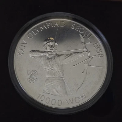 1988 SILVER SOUTH KOREA 10000 WON OLYMPIC PROOF ACHERY 1 OZ COIN WITH CERT. - Image 1 of 4