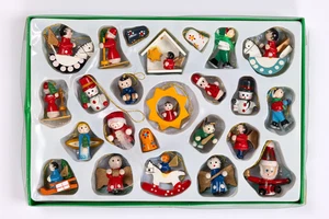 Santa’s World Kurt S. Adler kleiner Weihnachtsschmuck aus Holz 24 Teile Handarbeit - Bild 1 von 12