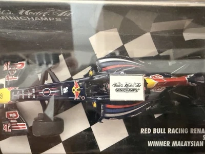 Minichamps Red Bull RB7 Winner Malaysian GP 2011 - Sebastian Vettel 1/43 Scale - Image 1 of 4