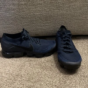 Nike Vapormax scarpe da ginnastica uomo blu navy notte UK 10 Flyknit 849558-400 - Foto 1 di 12