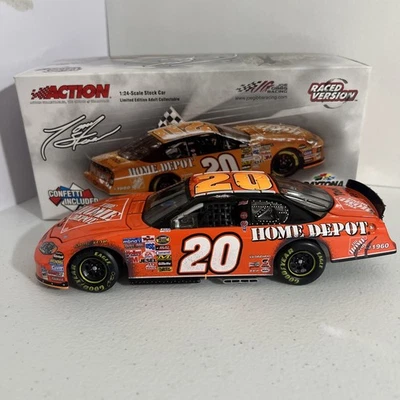Tony Stewart Home Depot 2005 'Daytona Raced Win' 1/24 acción estándar Foto 1 de 4