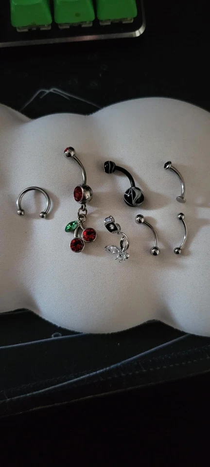 Piercings ombligo Bodyartforms y un tabique Foto 1 de 1