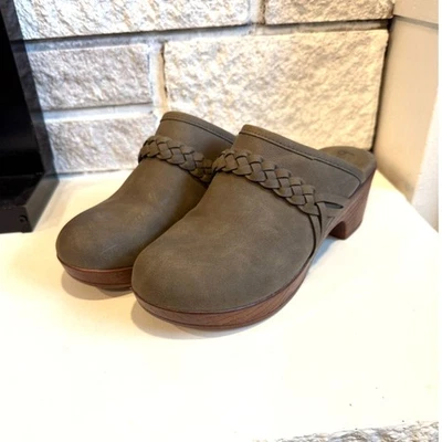 NUEVO SIN ETIQUETAS B.O.C Mujer’s Jorni Verde Oliva Correa Trenzada Tacón Zueco Mules 7 Foto 1 de 4