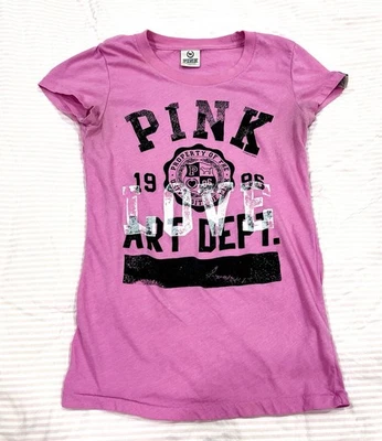 Camiseta Rosa Victoria Secret UNLV Mujer Pequeña Rosa Cuello Redondo Mangas Cortas Y2K Foto 1 de 4