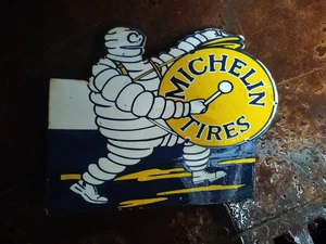 Porzellan Michelin Reifen Emailschild Größe 17" x 22" Zoll 2-seitiger Flansch - Bild 1 von 2