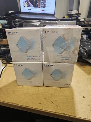 TP-LINK TL-WR802N Wireless N Nano Router | 300Mbps | Portable Travel Wi-Fi-B/N - Image 1 of 4