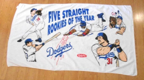 Vtg LOS ANGELES DODGERS BEACH TOWEL 5 STRAIGHT ROOKIES OF THE YEAR 1996 Cover