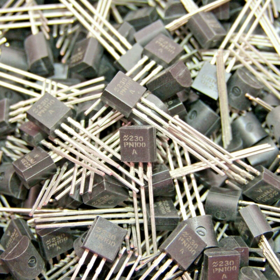 ( 20 PCS ) PN100A NPN 45V 0.1A TO92 - New National Semiconductor