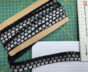 3,60 Meter Zierband gewebt SCHWARZ-DUNKELGRAU-HELLGRAU Band Kunstleder - Bild 1 von 1