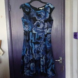 BODEN BLUE ROSE PRINT DRESS..RETRO..SILK..SIZE 12 R - Picture 1 of 3