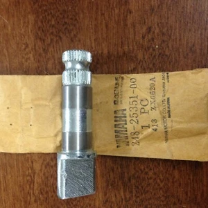 Yamaha NOS AT1 AT2 CT1 CT2 AT3 CT3 MX DT YZ TY 100 125 175 Rear Brake Cam - Imagen 1 de 7