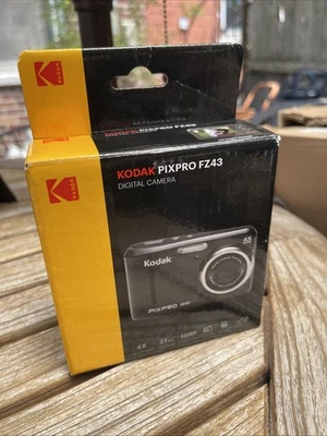 Kodak Pixpro FZ43 Digital Camera (Black) FZ43BK 4X 27mm Wide Angle 16MP  HD Vid - Image 1 of 4