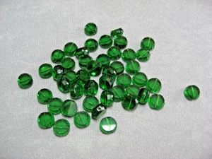 10 x 5 mm Emerald Green Celestial Crystal Coin - Picture 1 of 3
