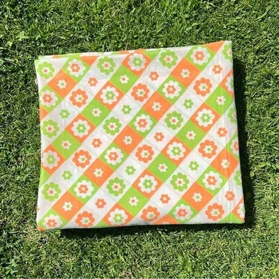 VTG Retro Flower Power Daisy Picnic Check Flannel Sewing Fabric 2.6 Y x 45” W - Image 1 of 4