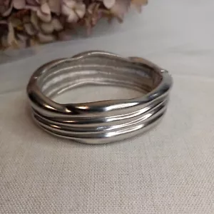 Rare Vintage Monet Bracelet Silver Tone Wavey Metal Hinged Cuff Classy Jewelry  - Picture 1 of 7