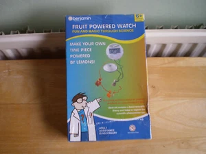 VINTAGE BENJAMIN 'FRUIT POWERED WATCH' SCIENCE KIT NEW OLD STOCK SEALED - Picture 1 of 5