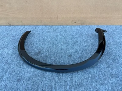 INFINITI QX30 2017-2019 FABRICANTE DE EQUIPOS ORIGINALES LADO DEL PASAJERO DELANTERO DERECHO GUARDABARROS MOLDURA DE RUEDA Foto 1 de 4
