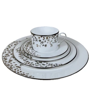Lenox Kate Spade New York Gardner Street Platinum 5-teiliges Gedeck Hergestellt in den USA GEBRAUCHT, IN EINWANDFREIEM ZUSTAND - Bild 1 von 13