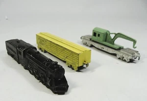 GRÚA MOTOR TREN CRITERIO AÑOS 50 DE COLECCIÓN 762C GRÚA Y VAGÓN DE CAJA FUNDIDO A PRESIÓN - Imagen 1 de 2