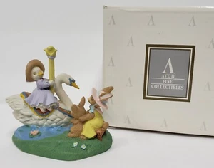"Avon Kathy Jeffers 1993 Carrusel País de las Maravillas Miniatura ""Esperando Nuestro Turno" - Imagen 1 de 9