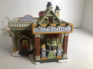 Lemax 2004 Crawford's Garage & Gas Station #61037 Christmas Village - Picture 1 of 12