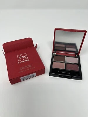 Avon fmg Glimmer Eyeshadow Quad Shimmer and Satin Finish - MUSE - Image 1 of 2