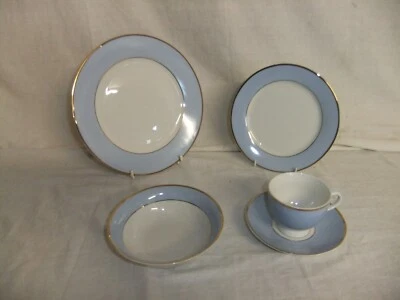 Royal Doulton for Daily Mail 2004 NEW blue gilded bone china tableware - 5B6C #