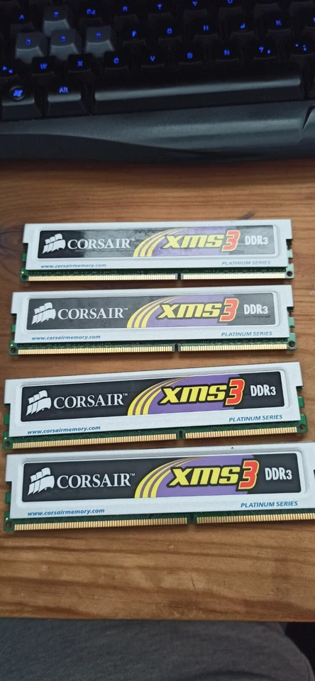 CORSAIR XMS3 PLATINIUM SERIES - 4 x 2Go - Photo 1/1