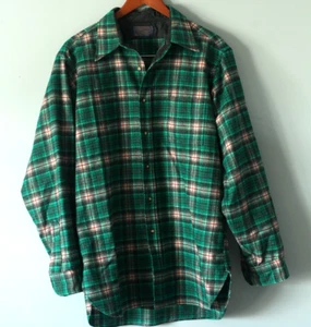 VTG Pendleton Wool Flannel Shirt Green Plaid Size Large Lined Sleeves USA - Picture 1 of 24