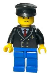 LEGO MINIFIGUREN KLASSISCHE STADT FLUGHAFEN PILOT BLAUE BEINE SCHWARZE MÜTZE air037 - Bild 1 von 2