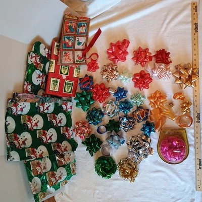 Arcos, Vintage, Navidad, envoltura de regalo, retro, lote de 30, papel de envolver gratis de colección.  Foto 1 de 4