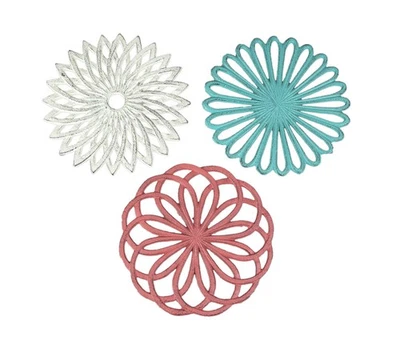 Set of 3 Cast Iron Floral Bloom Kitchen Trivets Decorative Wall Hangings - Image 1 of 4