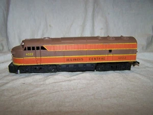 AHM HO Fairbank Morse CFA-16-4 Diesel Locomotive I.C.(DC) - Picture 1 of 17