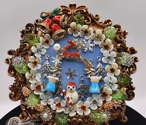 SCHMUCKKUNST - Weihnachtsengel, Glocken, Schneemann, Rentier im verzierten Goldrahmen 4x4" - Bild 1 von 12