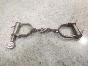 Hand Key Iron Police Jailer Handcuff And Shackle - Picture 1 of 3