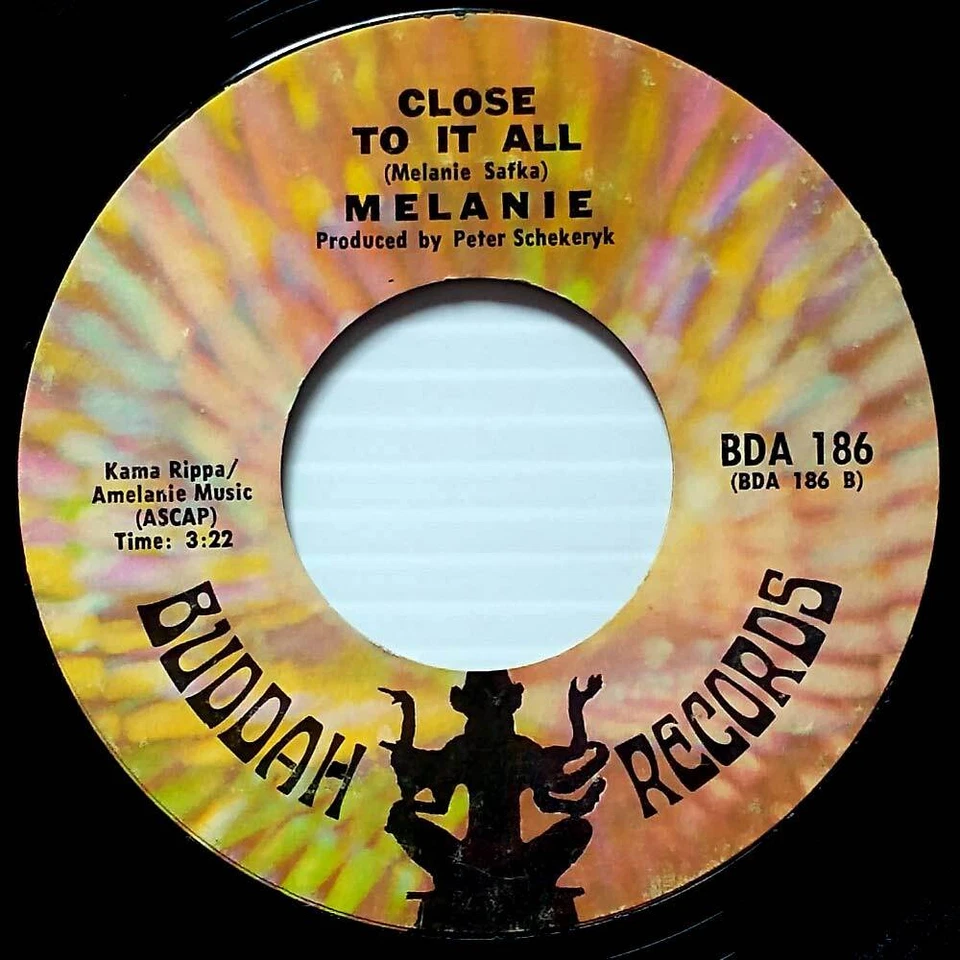 Melanie - Peace Will Come (According To Plan) / Close To It All [7" 45 rpm] - Image 1 of 1