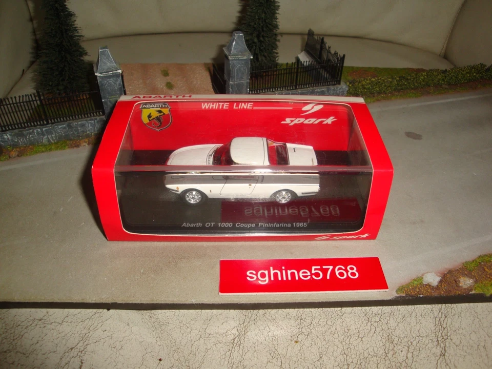 Spark 1/43 - Abarth OT 1000 Coupé Pininfarina 1965 ( résine ) - ER - Photo 1/4