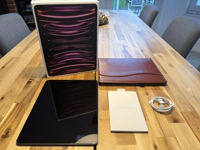 Apple iPad Pro 6.Gen 12.9“ - M2 (2022) - 256GB Space Gray - ✅WIE NEU✅ Wifi - Bild 1 von 4