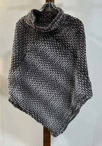 Johnston & Murphy Women’s Knit Poncho Sweater Gray Size L Cowl Neck Soft Fuzzy - Picture 1 of 9