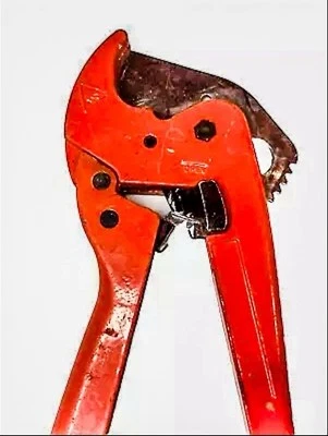 Heavy Duty Ratcheting PVC Pipe Cutter Red 9” – Cuts Plastic Tubing & Pipes - Image 1 of 4