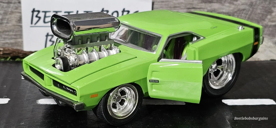 Vntg Muscle Machines 1969 Dodge Charger R/T 1:24 Scale Diecast Car NO BOX - Image 1 of 4