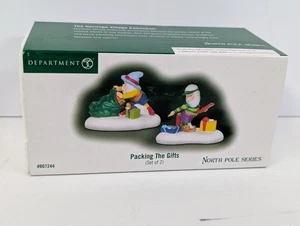 RETIRED DEPT 56 North Pole Series Packing The Gifts Accessory - Bild 1 von 9