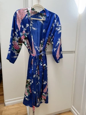 Bata kimono china vintage pequeña para mujer Foto 1 de 4