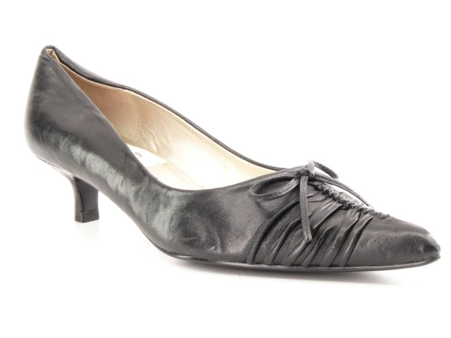 Nuevo CHINESE LAUNDRY Mujeres Cuero Gatito Tacón Bomba Sin Cordones Punta Punta Zapato Talla 8  Foto 1 de 1