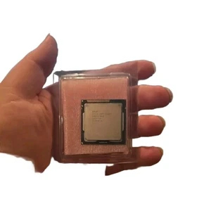 Intel Core I3-2120 - 3.3 GHz Quard-Core (SR05Y) Processor - Picture 1 of 2